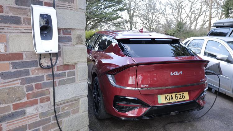 KIA EV6 ELECTRIC ESTATE 168kW GT Line 84kWh 5dr Auto